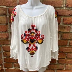 Solitaire Embroidered Boho Floral Top XL
